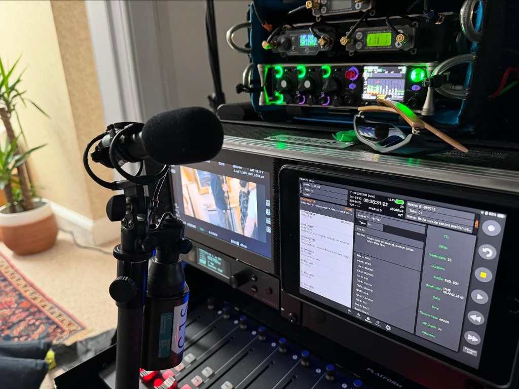 Sound Cart Multi-Screen Station with Digital Sound Reports